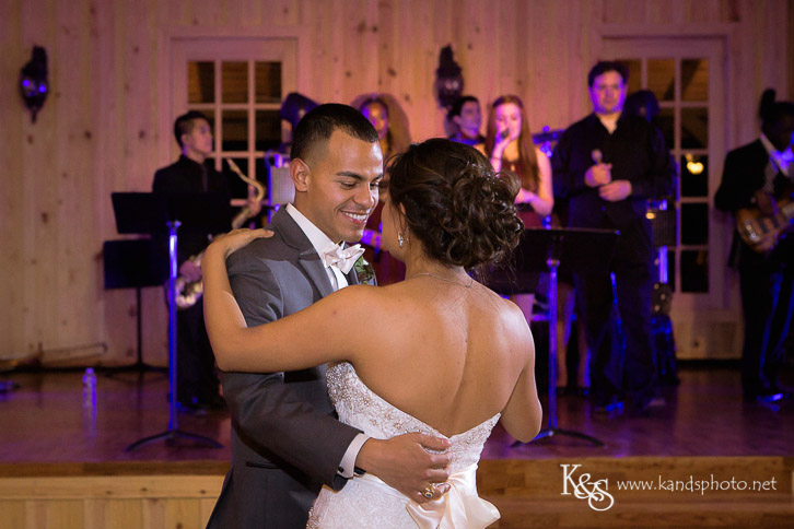 Hidden Springs Wedding by Dallas Wedding Photographers - K & S P